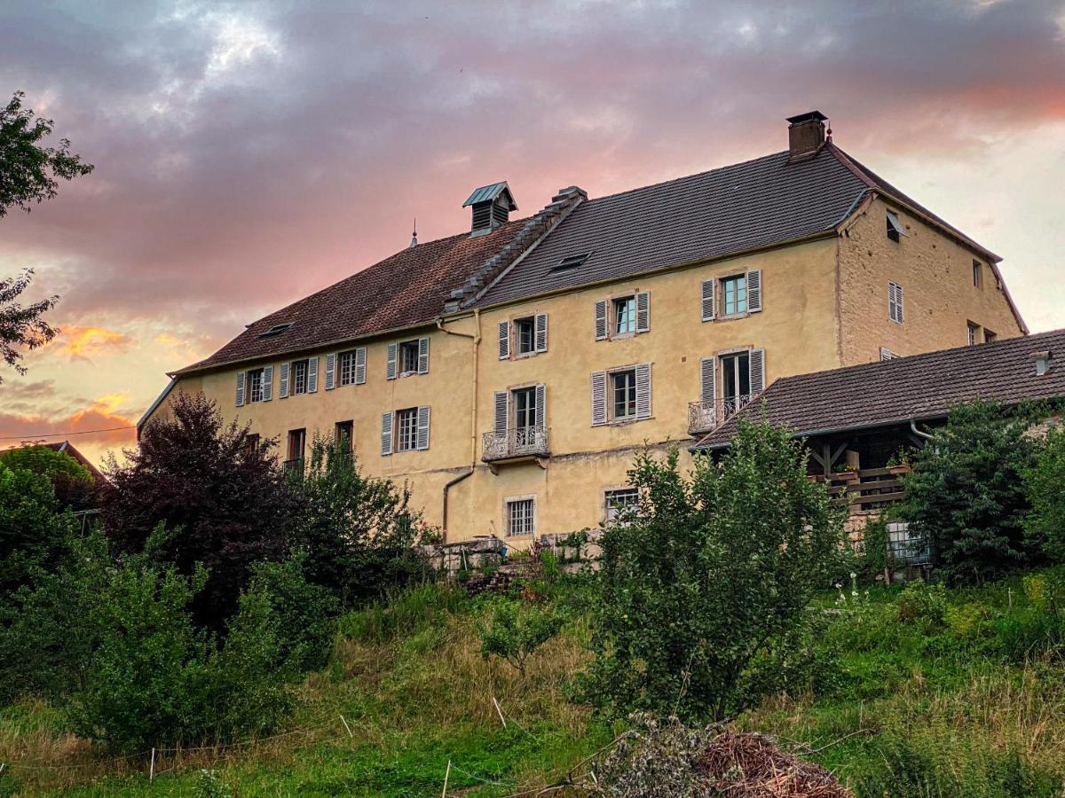 Villa Lisons Des Sources Nans-sous-Sainte-Anne Esterno foto